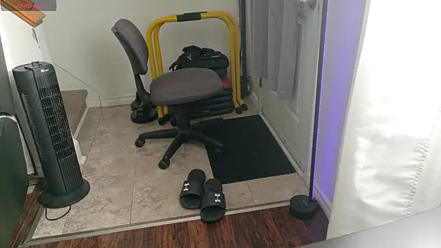 Snapshot of Thekodyy chatting on September 16, 12:28 pm Thekodyy online show from September 16, 12:28 pm