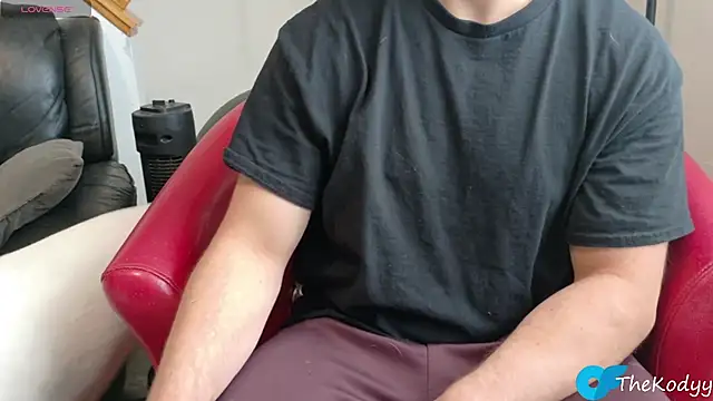 Snapshot of Thekodyy chatting on October 17, 2:08 pm Thekodyy online show from October 17, 2:08 pm