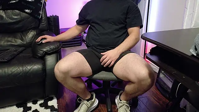 Snapshot of Thekodyy chatting on December 2, 10:42 am Thekodyy online show from December 2, 10:42 am