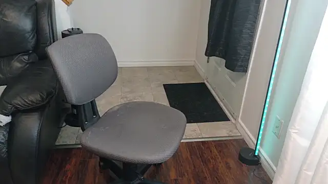 Snapshot of Thekodyy chatting on February 24, 2:26 pm Thekodyy online show from February 24, 2:26 pm