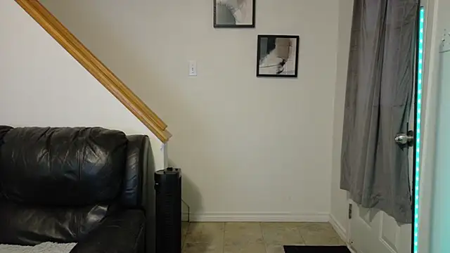 Snapshot of Thekodyy chatting on February 28, 10:44 pm Thekodyy online show from February 28, 10:44 pm