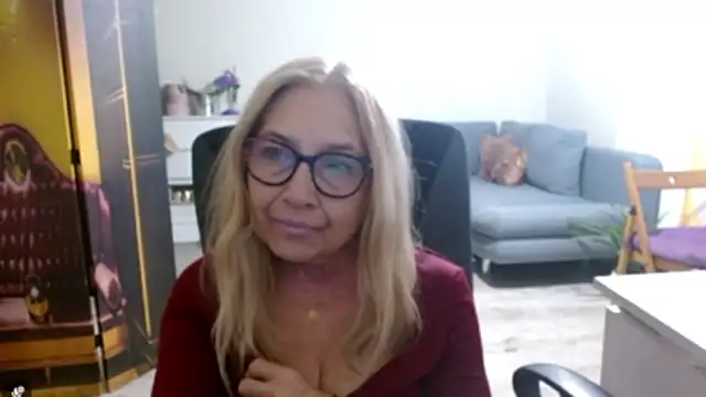 sofia xkiss online show from January 13, 2:55 pm