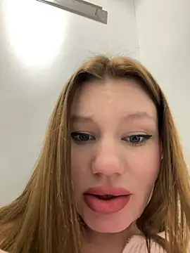 Snapshot of justmila chatting on January 3, 12:30 pm justmila online show from January 3, 12:30 pm