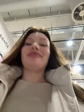 Snapshot of justmila chatting on January 16, 2:19 pm justmila online show from January 16, 2:19 pm