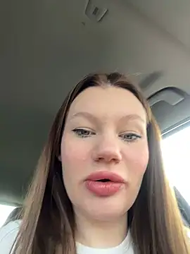 Snapshot of justmila chatting on February 10, 10:53 am justmila online show from February 10, 10:53 am