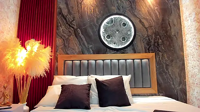 BellaPeers  online show from December 16, 12:10 pm