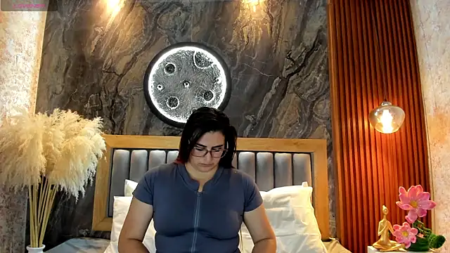 BellaPeers  online show from April 24, 11:34 am