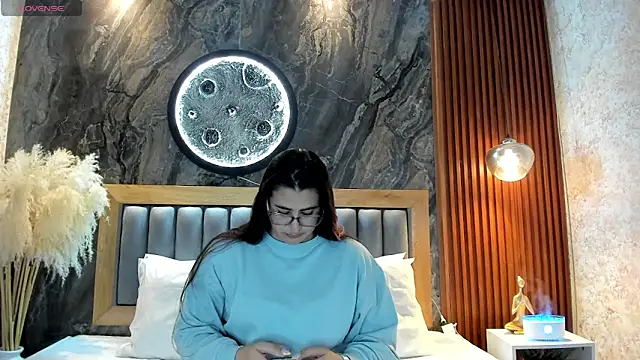 BellaPeers  online show from May 22, 11:27 am