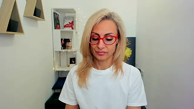 MuseOfStage online show from March 14, 11:34 am