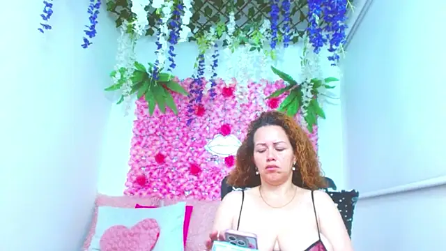 BLONDE SEXYHOT online show from October 6, 5:16 am