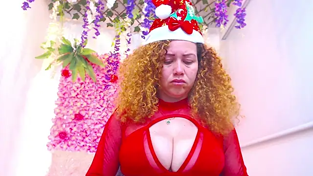 BLONDE SEXYHOT online show from December 3, 12:25 pm