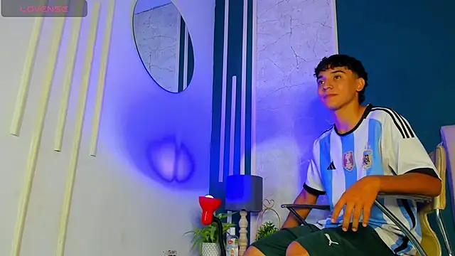 Austin Cardieff online show from January 23, 7:22 am