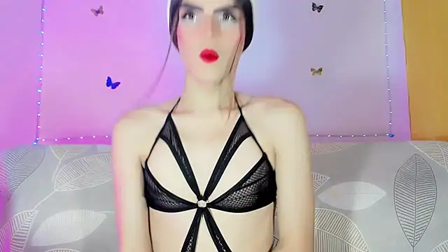 Snapshot of TatiGil chatting on May 22, 7:41 pm TatiGil online show from May 22, 7:41 pm