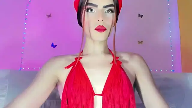Snapshot of TatiGil chatting on June 11, 8:51 pm TatiGil online show from June 11, 8:51 pm