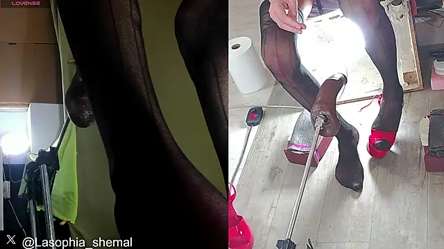 Snapshot of Lasofia chatting on February 1, 3:52 am Lasofia online show from February 1, 3:52 am