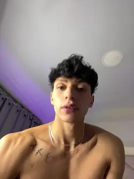 Snapshot of charly_ackerman_ chatting on October 31, 7:20 am charly ackerman online show from October 31, 7:20 am