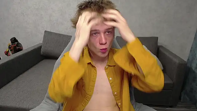 Snapshot of sweetserenity5 chatting on March 18, 8:04 pm sweetserenity5 online show from March 18, 8:04 pm