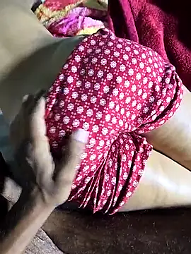 Snapshot of hotbaby_5 chatting on February 27, 11:59 pm hotbaby 5 online show from February 27, 11:59 pm