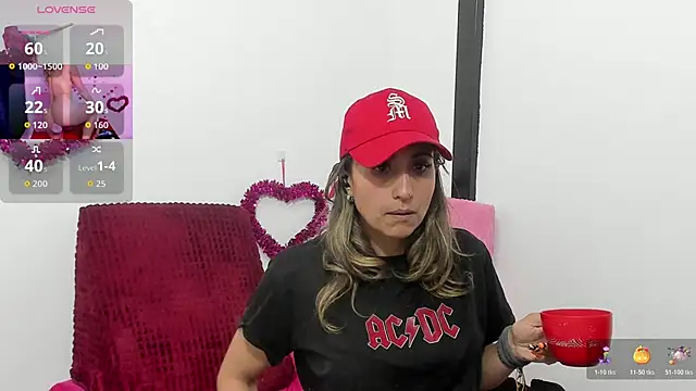 Giia39 online show from October 28, 10:52 am