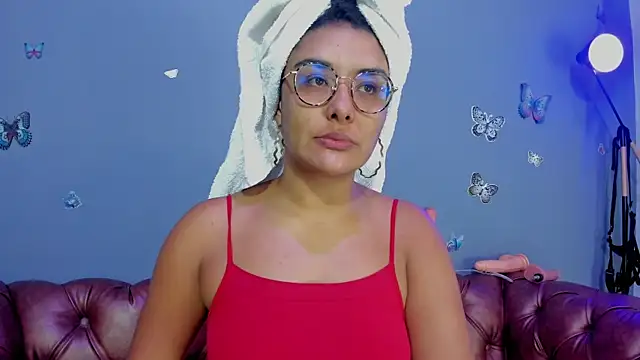 Kaira mosse online show from November 25, 11:43 am