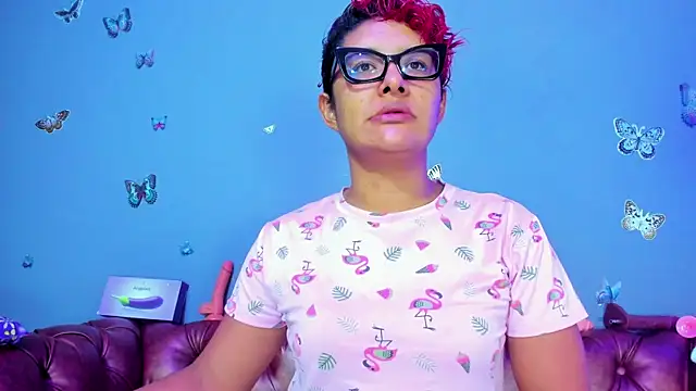 Snapshot of Kaira_mosse chatting on May 15, 12:01 pm Kaira mosse online show from May 15, 12:01 pm