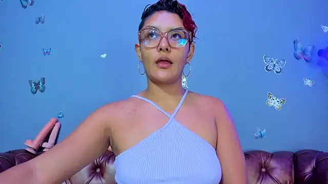 Snapshot of Kaira_mosse chatting on June 6, 12:21 pm Kaira mosse online show from June 6, 12:21 pm