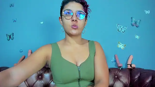 Snapshot of Kaira_mosse chatting on July 12, 11:45 am Kaira mosse online show from July 12, 11:45 am