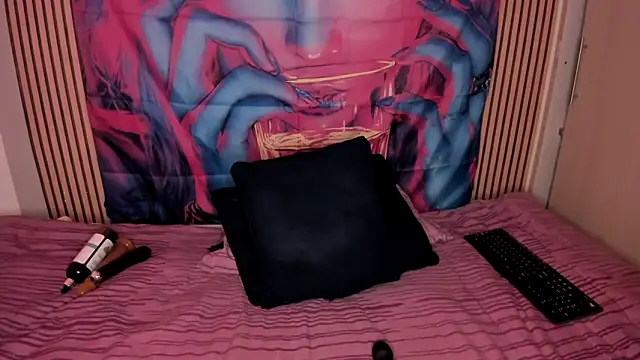 AnneteLynch online show from October 4, 8:51 pm