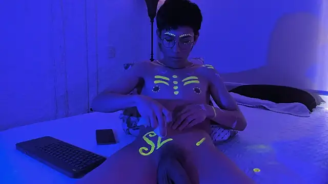 alexandersawyer online show from February 1, 6:40 pm