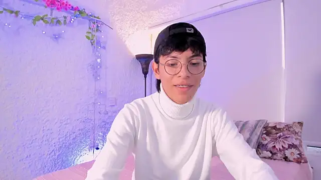 alexandersawyer online show from February 4, 12:11 pm