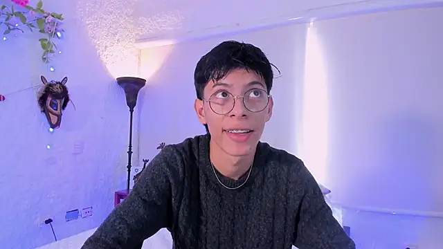 alexandersawyer online show from March 11, 2:29 pm