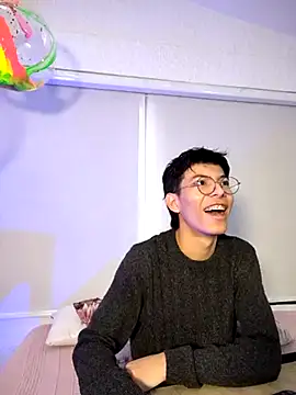 alexandersawyer online show from March 22, 11:42 am