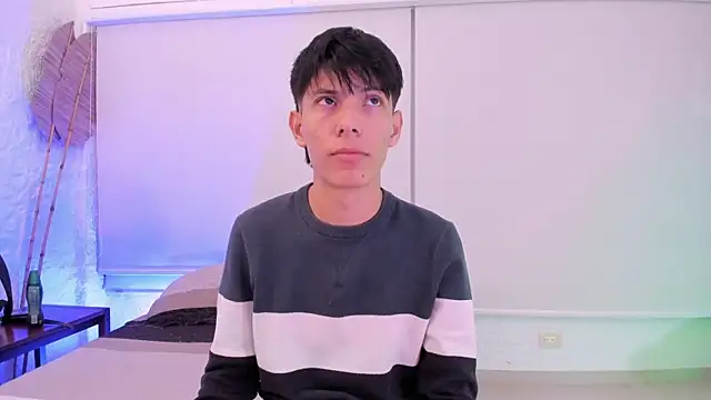 alexandersawyer online show from October 24, 3:58 am