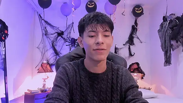 alexandersawyer online show from October 30, 12:17 pm