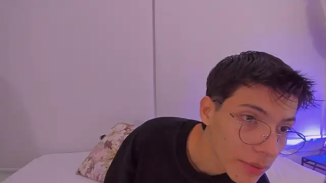 alexandersawyer online show from November 29, 4:48 am