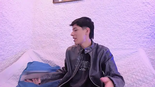 alexandersawyer online show from December 2, 12:10 pm