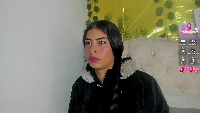 cristalconnorr online show from April 29, 1:37 pm