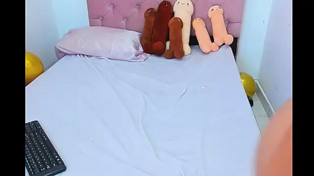 Snapshot of Katiaflex chatting on December 31, 2:51 am Katiaflex online show from December 31, 2:51 am