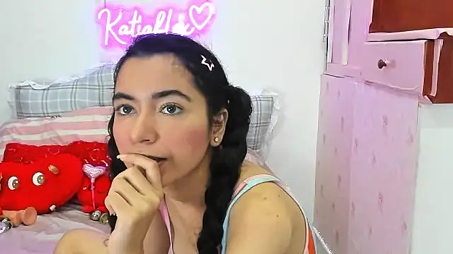 Snapshot of Katiaflex chatting on January 26, 1:52 am Katiaflex online show from January 26, 1:52 am