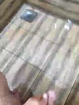 Snapshot of Akhil3290 chatting on February 13, 3:07 am Akhil3290 online show from February 13, 3:07 am