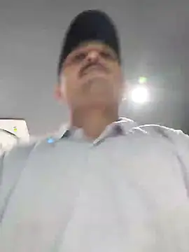 Snapshot of Akhil3290 chatting on March 15, 3:59 pm Akhil3290 online show from March 15, 3:59 pm