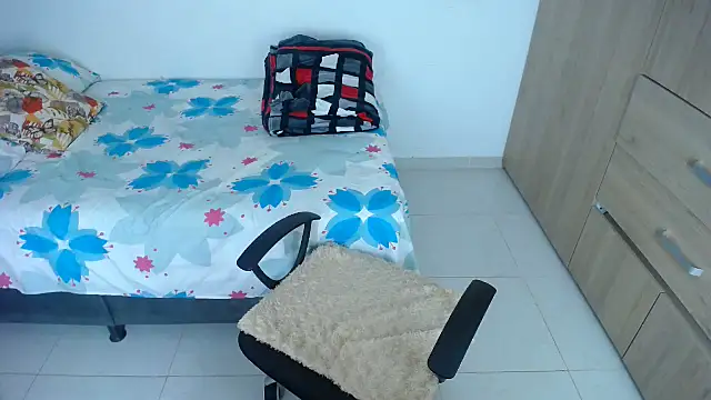 miajoseph  online show from September 30, 4:28 am