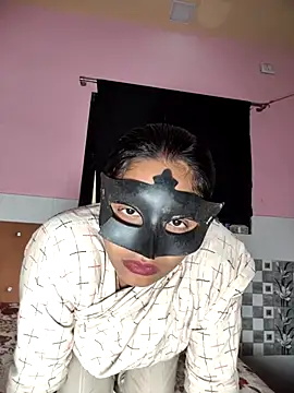 Shivani Mumbai85 online show from March 2, 7:32 am