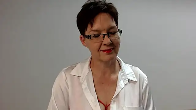 Snapshot of Sofie69Velvet chatting on January 8, 3:28 pm Sofie69Velvet online show from January 8, 3:28 pm