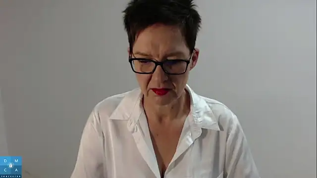 Snapshot of Sofie69Velvet chatting on November 7, 6:13 am Sofie69Velvet online show from November 7, 6:13 am