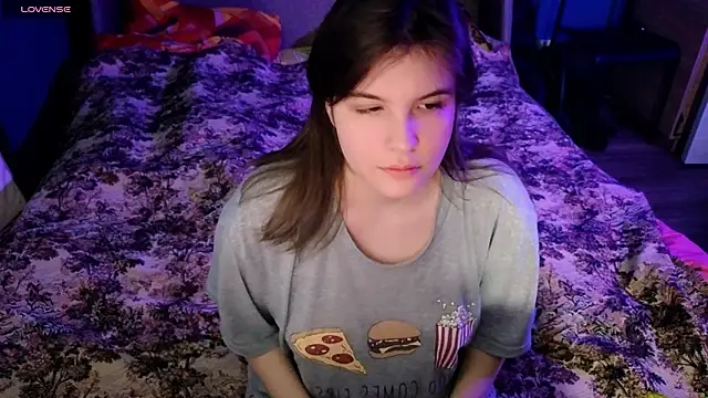 Ruyjin Choi online show from December 24, 1:17 pm