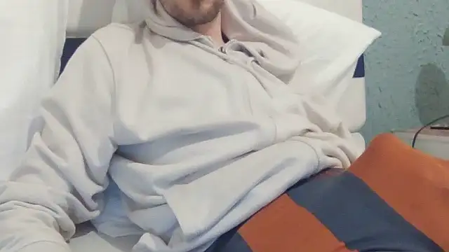 Snapshot of passif520 chatting on February 21, 8:10 pm passif520 online show from February 21, 8:10 pm