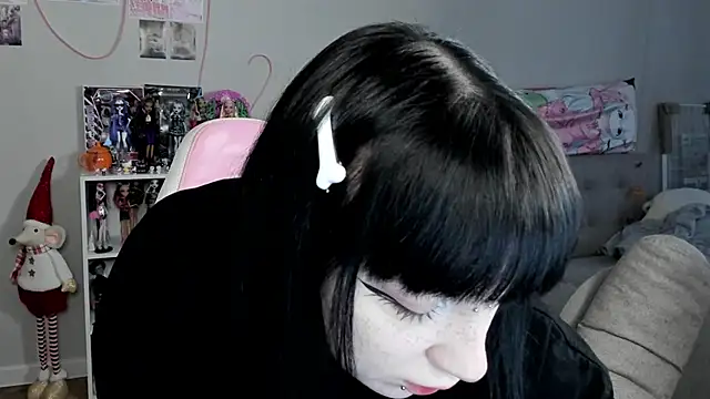 Snapshot of SweetieMollyy chatting on November 24, 9:53 am SweetieMollyy online show from November 24, 9:53 am