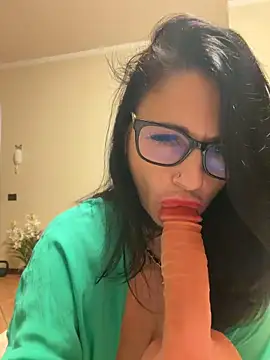 MichelleCara online show from October 29, 5:36 pm