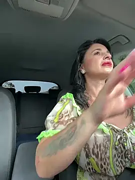 Snapshot of MichelleCara chatting on July 16, 3:40 pm MichelleCara online show from July 16, 3:40 pm